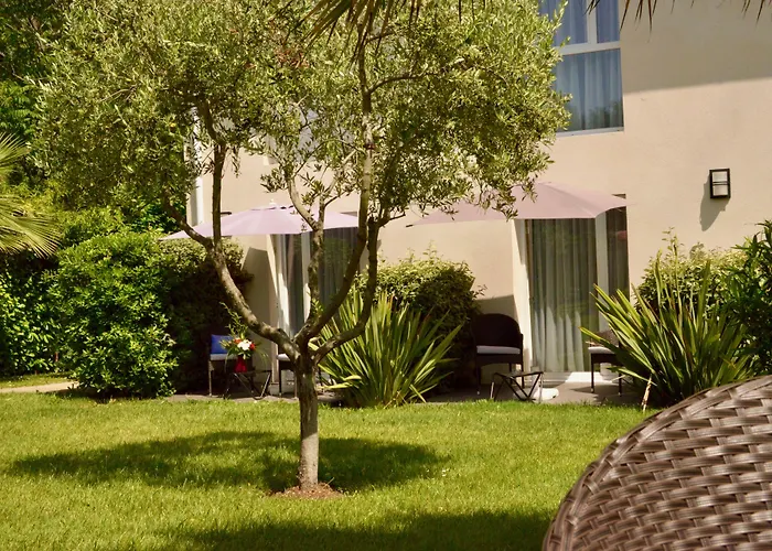 Hotel Villa Sophia - Adults Only July And August